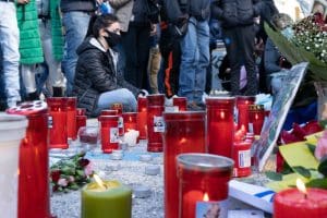 I napoletani piangono il loro re