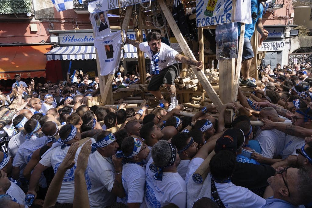 La festa dei Gigli di Barra